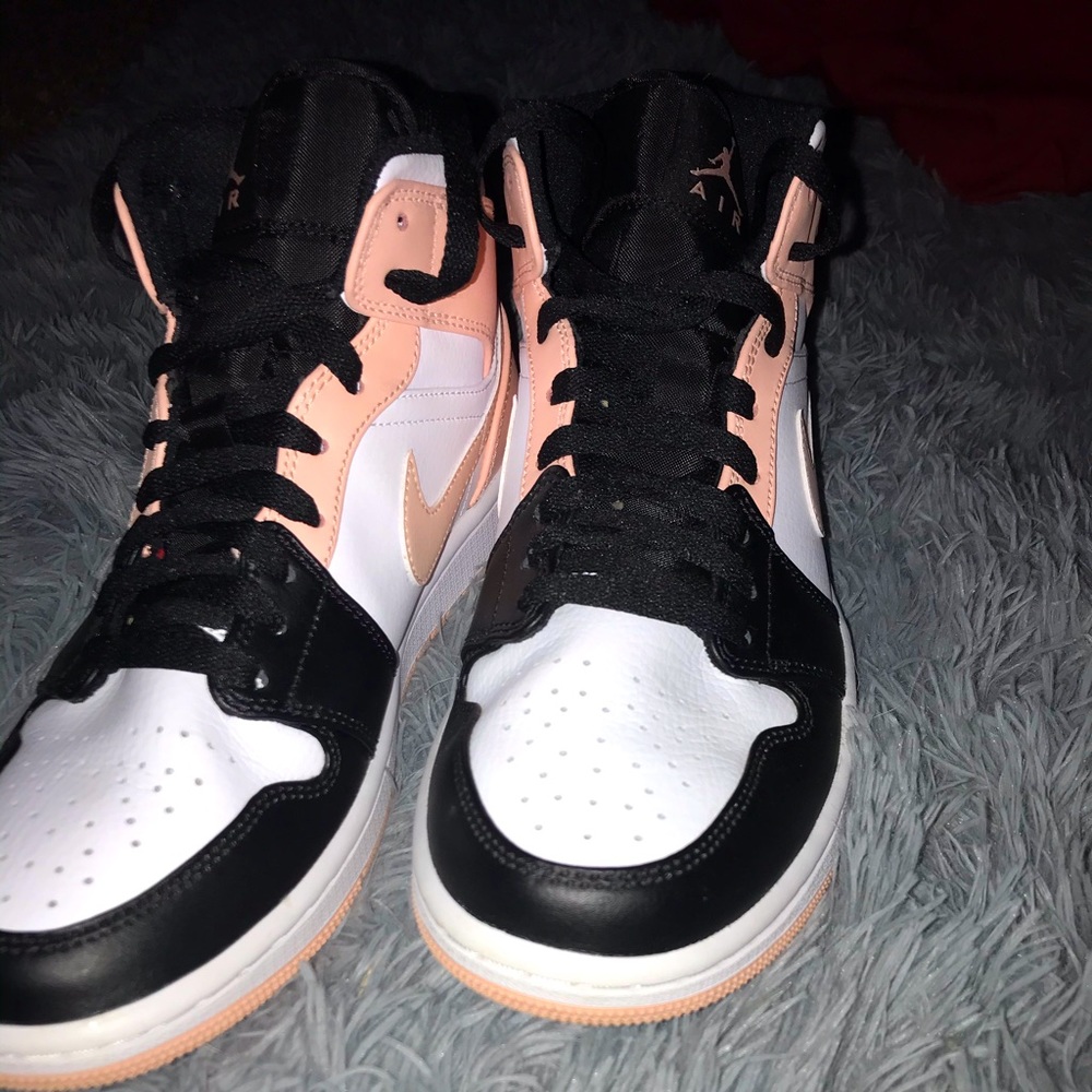 Nike Air Jordan 1 Mid